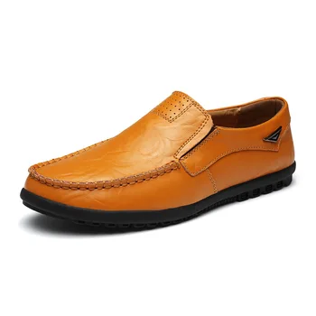 Prirodna koža Muške casual obuća luksuzni brand 2020 talijanski gospodo natikače natikače prozračni skliznuti na brodovima cipele plus veličine od 37-46