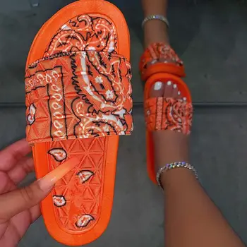 Ženske udobne papuče Slip-On Slide na niskim petama Casual cipele za žene 2020 nove plaže sandale platforma meka ženska obuća 2020